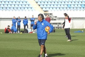 Goro actuó de árbitro y entrenador al mismo tiempo.
