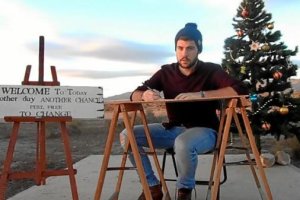 Santos Díaz, en un fotograma de su primer vídeo.