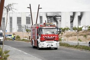 Bomberos en una actuación en la capital