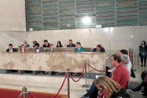 Bancada de la oposición donde se ubican PSOE e IU