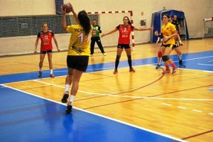 Las vicarias lo intentaron hasta el final.