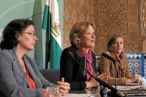 Reunión de la consejera con el sector hortofrutícola