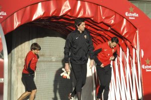 Julián Cuesta estará tres semanas de baja.