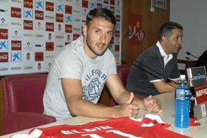 Eldin era la estrella del mercado y se vino al Almería.