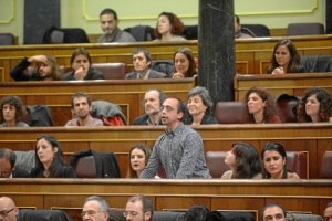 Promesa del cargo de Bravo.