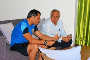 Alfonso debe estar junto a Goro como lo hacía con Sergi.