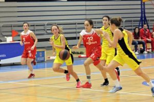 Una jugada del partido.