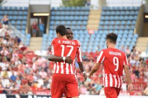 Fatau se abraza a Puertas.