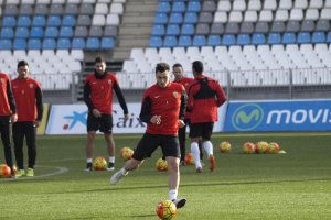 Ximo Navarro solo hizo el calentamiento con el grupo.