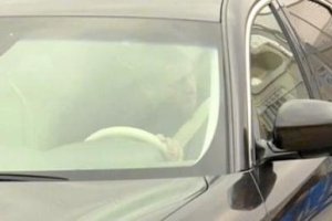 Roberto Carlos llegando a Valdebebas.