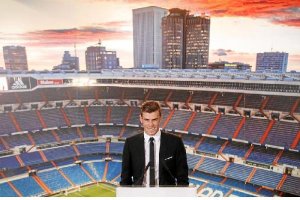 Bale en su presentación con el Real Madrid.