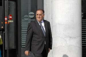 Javier Tebas defenderá a los equipos sancionados por la FIFA.