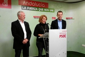 Comparecencia ayer en la sede del PSOE.