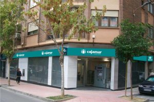 Oficina de Cajama con la nueva imagen corporativa desde hoy mismo