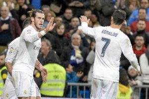 Bale celebra con Cristiano.