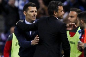 Saludo entre Galca y Luis Enrique.