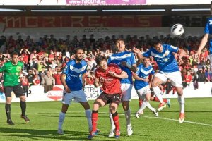 Imagen de la última visita del Almería a Anduva con Javi Gracía.