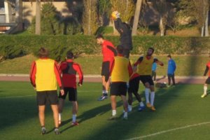 Entreno vespertino del Almería en el Anexo.