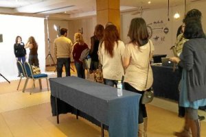 Participantes en el casting para la serie, esta mañana.