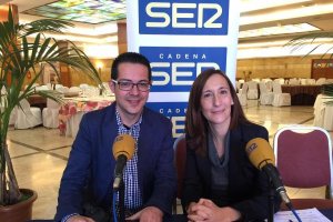 hoy por hoy con A. Cerezuela y R. Martínez. 