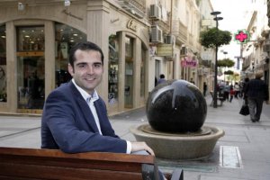 El nuevo Alcalde espera la respuesta de Susana Díaz.