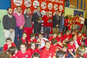 El alcalde de Almería en la fiesta del Mecapinturas.