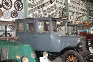 Una parte perteneciente al museo de antiguedades de Pepe Moreno.