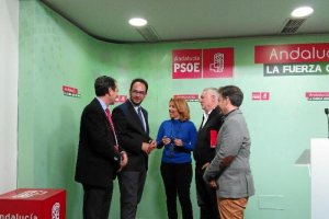 Antonio Hernando junto a los candidatos de las listas socialistas
