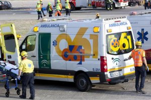 Los servicios sanitarios acudieron al lugar del accidente.