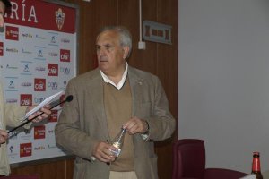 Alfonso García tras concluir la rueda de prensa.