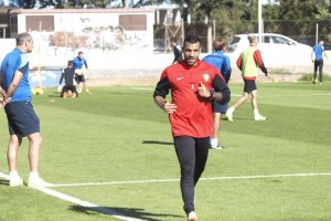 Michel Macedo no competirá hasta mediados de enero.