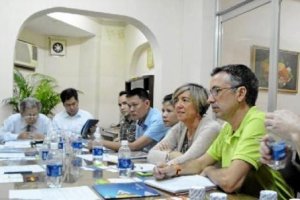 Reunión de los almerienses con empresarios vietnamitas