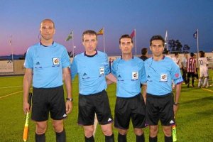 David Fernández Borbalán con su equipo de trabajo.