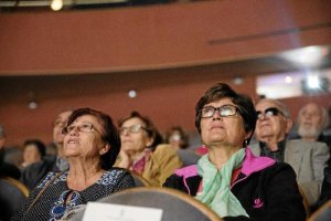 Mayores participaron ayer en la proyección de ‘Premios de Almería en Corto’. 