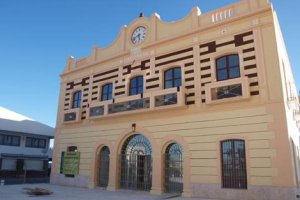 Fachada del Ayuntamiento de Garrucha.
