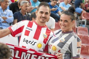 Los seguidores del Almería son la alegría del Mediterráneo.