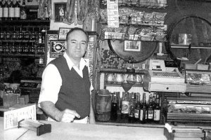 Juan no ha parado de trabajar desde quiera un niño.