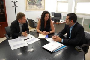 María Vázquez, en el centro nueva portavoz del equipo de Gobierno.