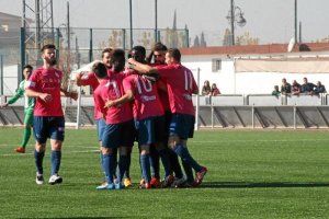 Darío Guti celebra uno de los goles.