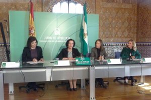 Pilar Barroso, Gracia Fernández, Francisca Fernández y Maribel Ramírez.