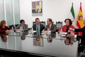Reunión del alcalde en funciones y el consejero de Fomento y Vivienda
