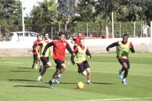 Una de las acciones del partidillo en la Vega.