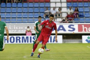 Óscar Díaz defendiendo la camiseta del Numancia.