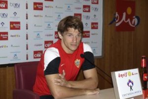 Sebastián Dubarbier en rueda de prensa.