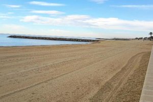 Imagen de la playa de Costacabana regenerada