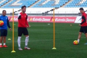 Adri y Ximo Navarro se han ejercitado al margen del grupo.