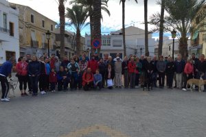 Participantes en la ruta de senderismo del domingo.