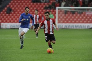 Una jugada del partido.