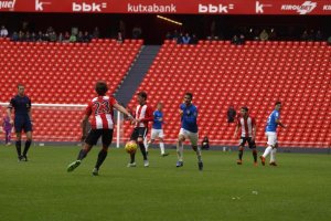 Una jugada del partido.