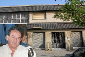 Francisco Fernández y pesquisas de la Guardia Civil en la vivienda tras el crimen